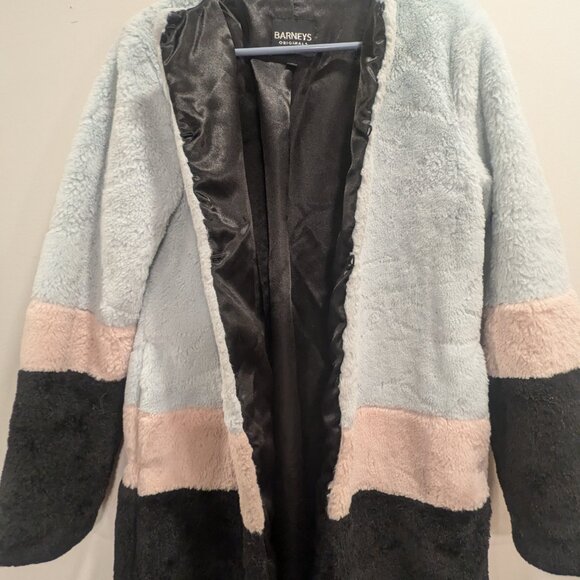 Barney's Trench Coat - Picture 5 of 5